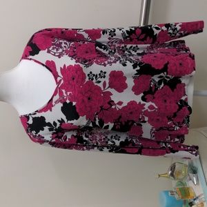 Croft & Barrow XL floral long sleeve top - V neck EUC